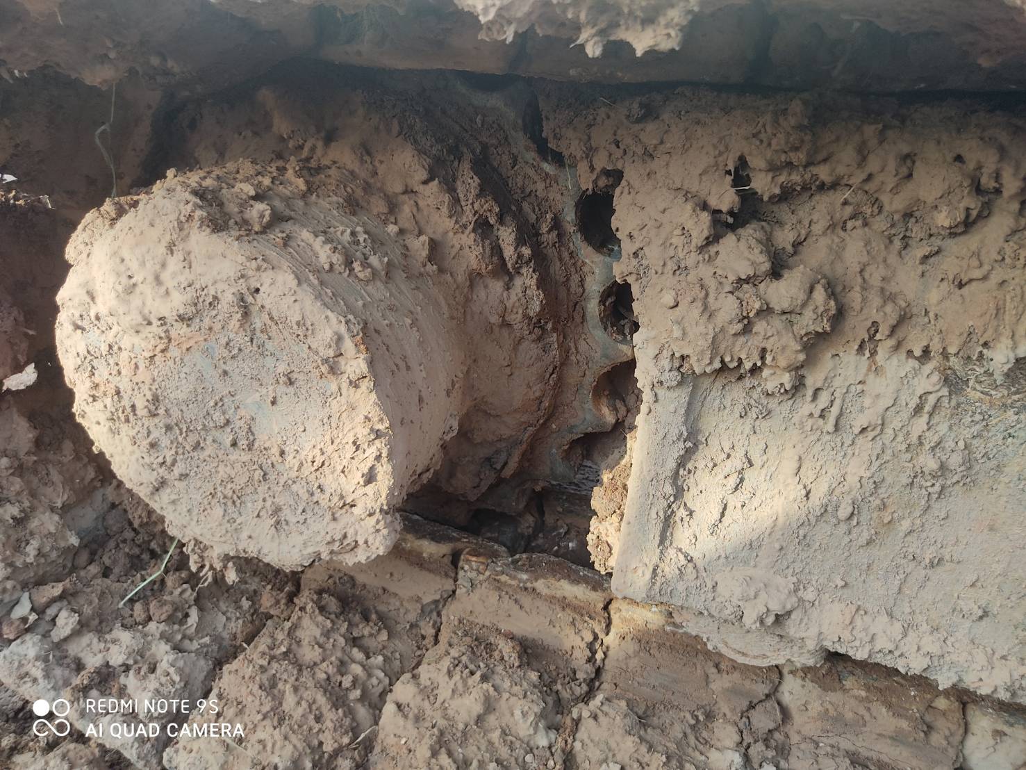 ขายด่วน HITASHI EX200-3 สภาพสวยพร้อมใช้งาน เครื่องปั้มดีเยี่ยม เป็นเมกกะปั้ม ไฟฟ้าตัด เอกสารเล่มทะเบียน โซ่หนา สนใจสอบถาม 093 0764943 K ตั้ม