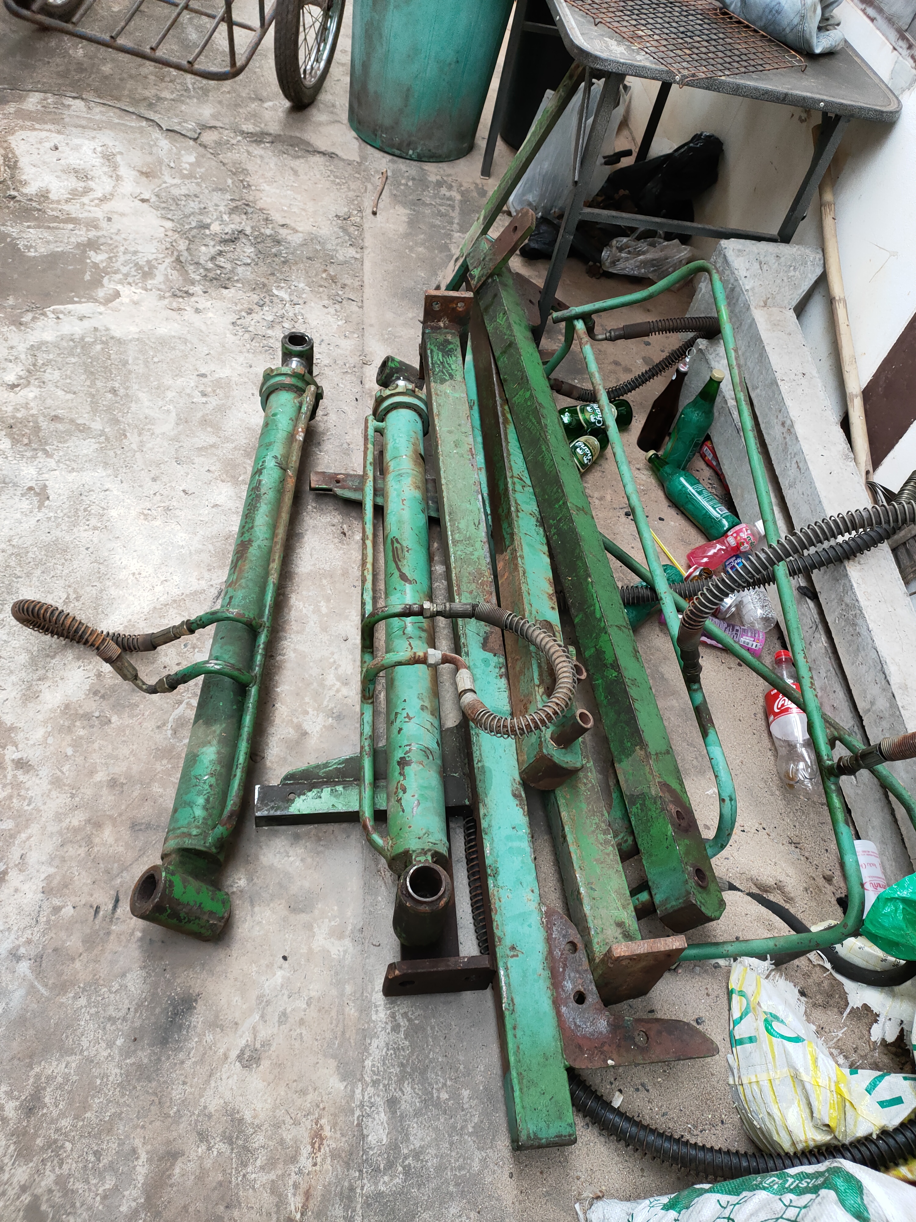 ขายตัวตัก รถไถ อุปกรณ์ครบ ถอดลงจาก รถไถ จอหน์เดียร์ 5090 สภาพพร้อมใช้งาน สนใจสอบถาม 093-0764943 K ตั้ม ราคา 38000 ดูของ จ.สกลนคร อ.สว่างแดนดิน สภาพสวย