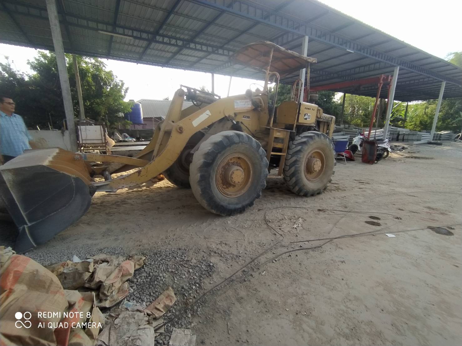 ขายรถตัก KOMATSU JH30 ต่อเเขนยาวแล้วครับ สภาพพร้อมใช้งาน เครื่องปั้มดีเยี่ยม สนใจ 093-0764943 K ตั้ม