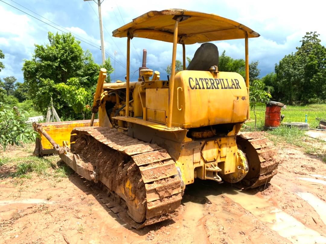 ขาย แทรคเตอร์ CAT D5B สภาพพร้อมใช้งาน เครื่องเกียร์ดี รถพร้อมทำงาน เอกสารเล่มทะเบียน สนใจโทร 0930764 ขาย แทรคเตอร์ CAT D5B สภาพพร้อมใช้งาน เครื่องเกียร์ดี รถพร้อมทำงาน เอกสารเล่มทะเบียน สนใจโทร 0930764