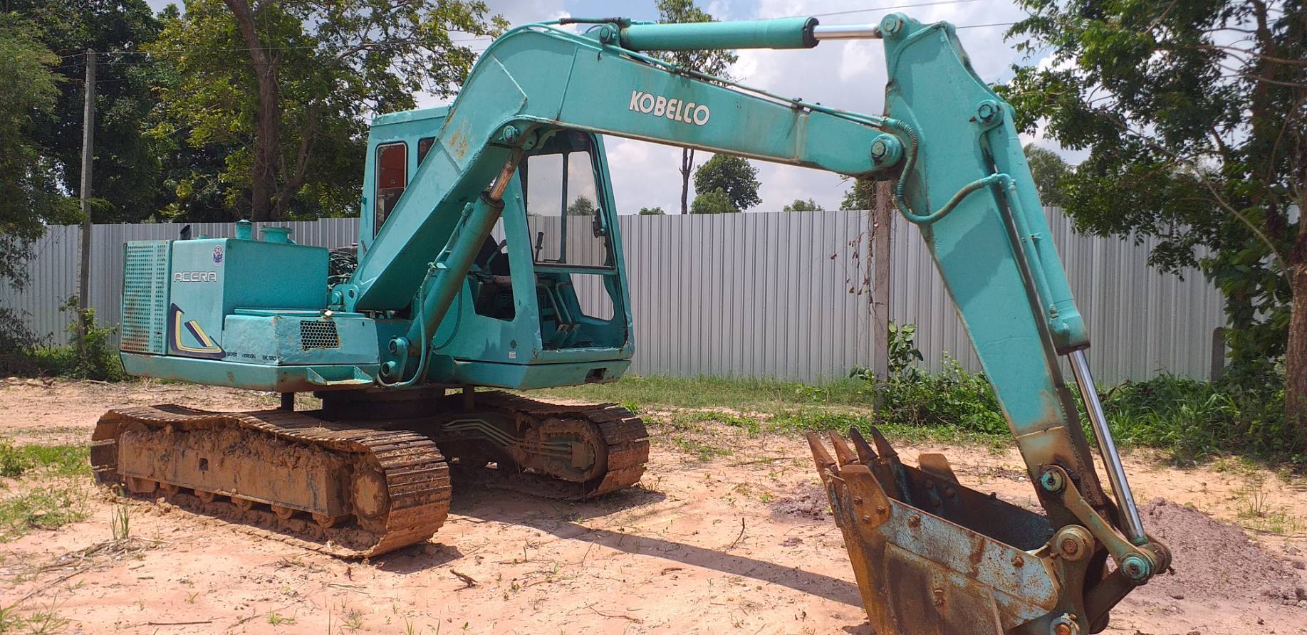 ขายแบตโคร KOBELCO SK60 MART II สภาพพร้อมใช้งาน เครื่องปั้มดี โซ่ช่วงล่างสวย เอกสารสัญญาซื้อขาย สนใจ โทร 093-0764943 K ตั้ม