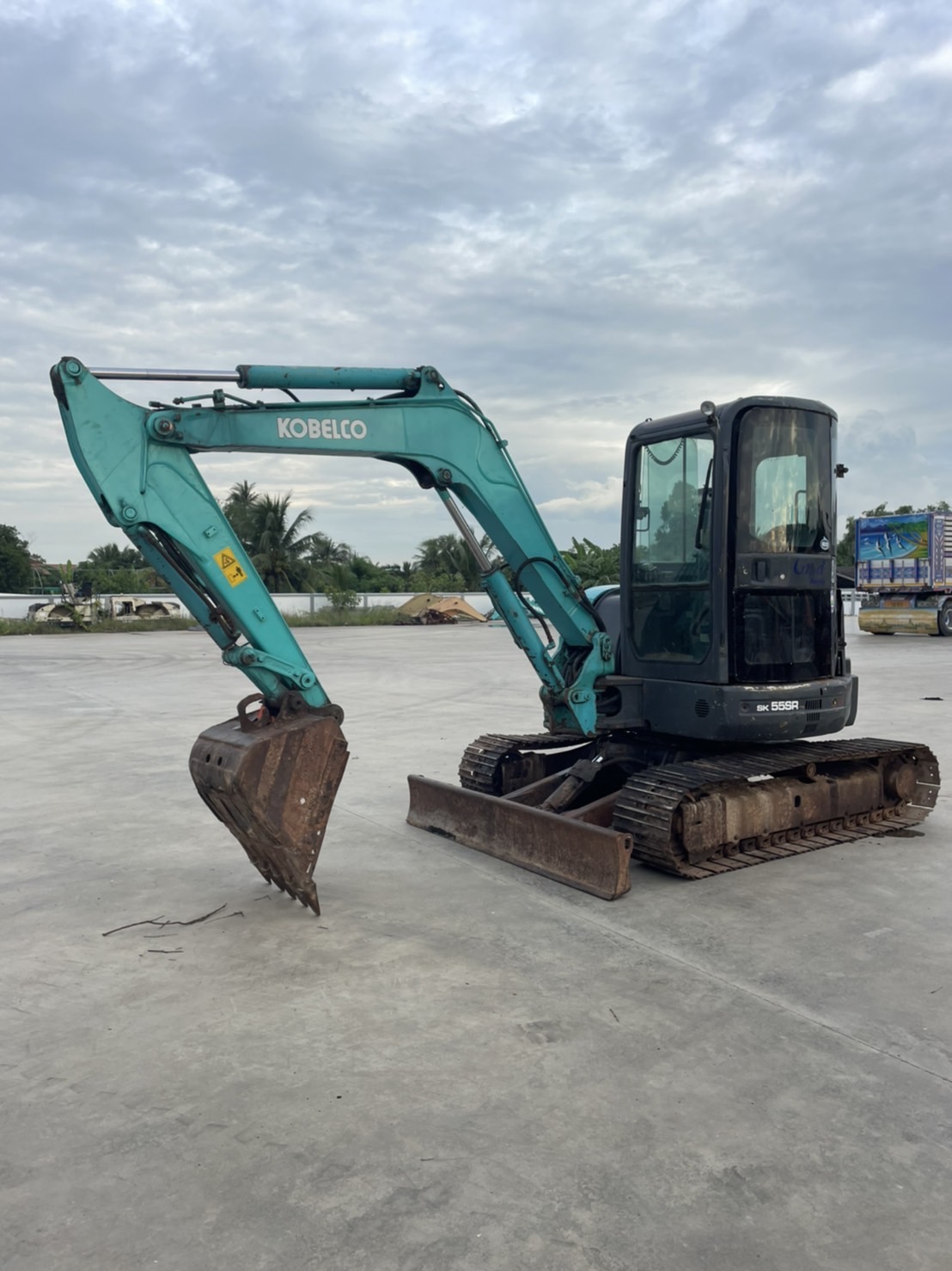 Sk55sr เก่านอกไม่เคนใช้งานในไทย ลองที่ลาดหลุมแก้ว ปทุมธานี Sk55sr เก่านอกไม่เคนใช้งานในไทย ลองที่ลาดหลุมแก้ว ปทุมธานี