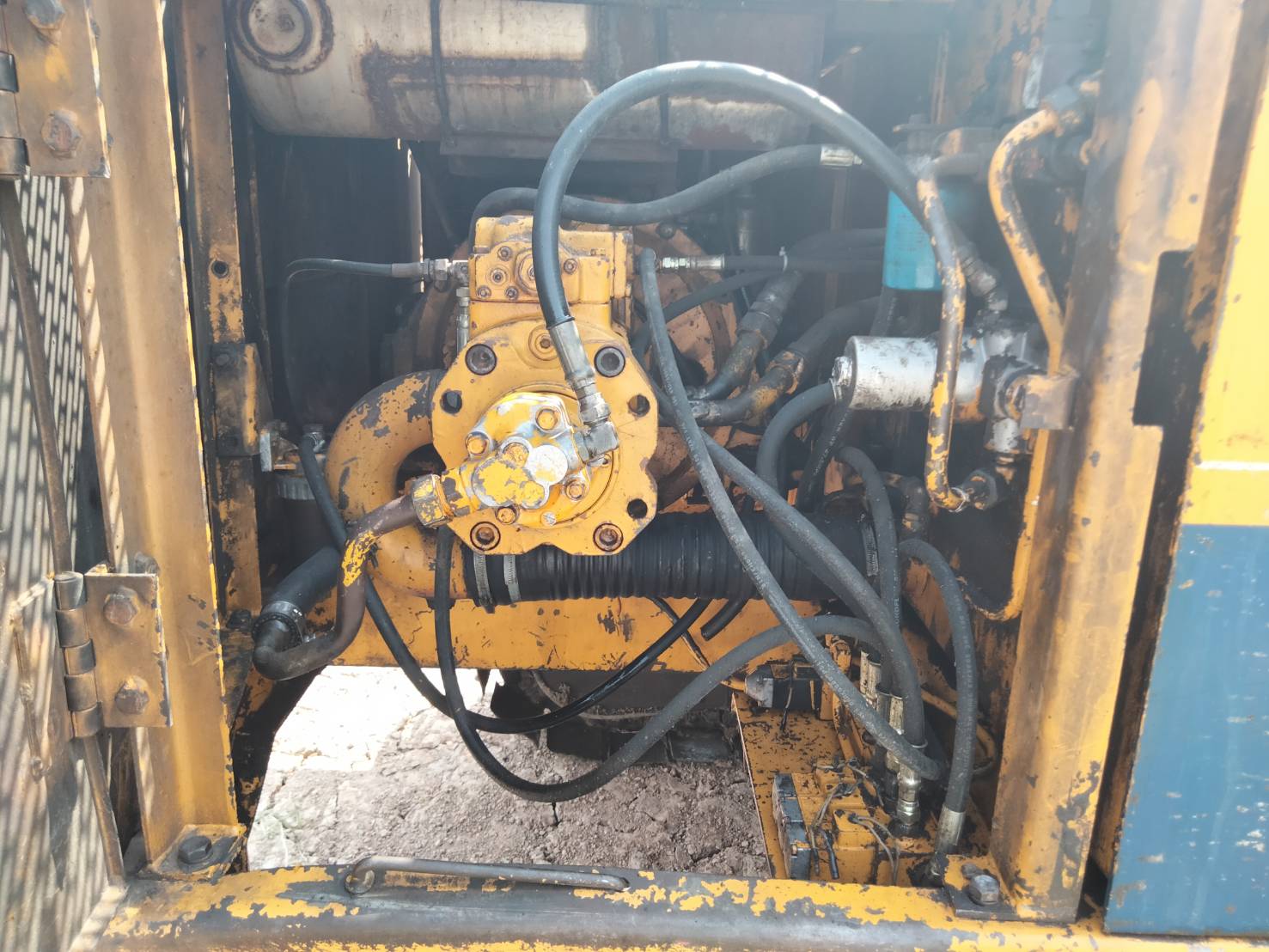 ขาย แบคโฮ  kobellco pc120พร้อมใข้งาน มีใบอินวอย