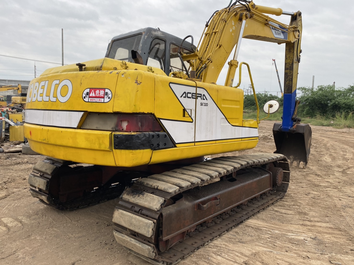 ขาย 930,000 เก่านอก KOBELCO SK120 MARK 3 ขาย 930,000 เก่านอก KOBELCO SK120 MARK 3
