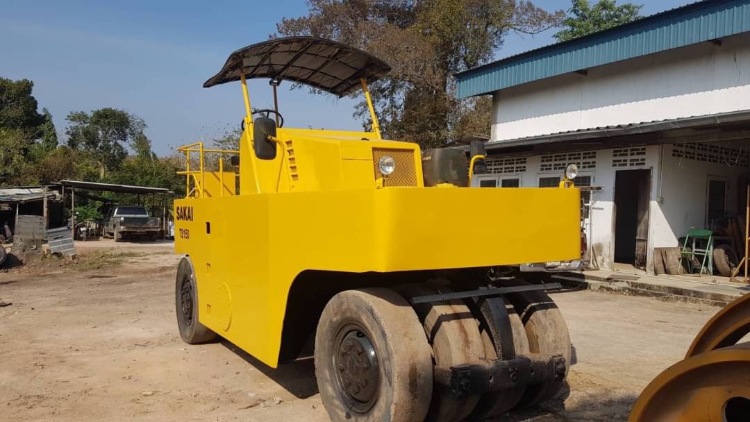 ขาย 595,000 รถบด 9 ล้อยาง SAKAI TS150