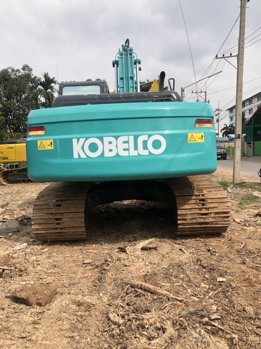 ขาย 1,280,000 บาท KOBELCO SK200 MARK 8 YN 11