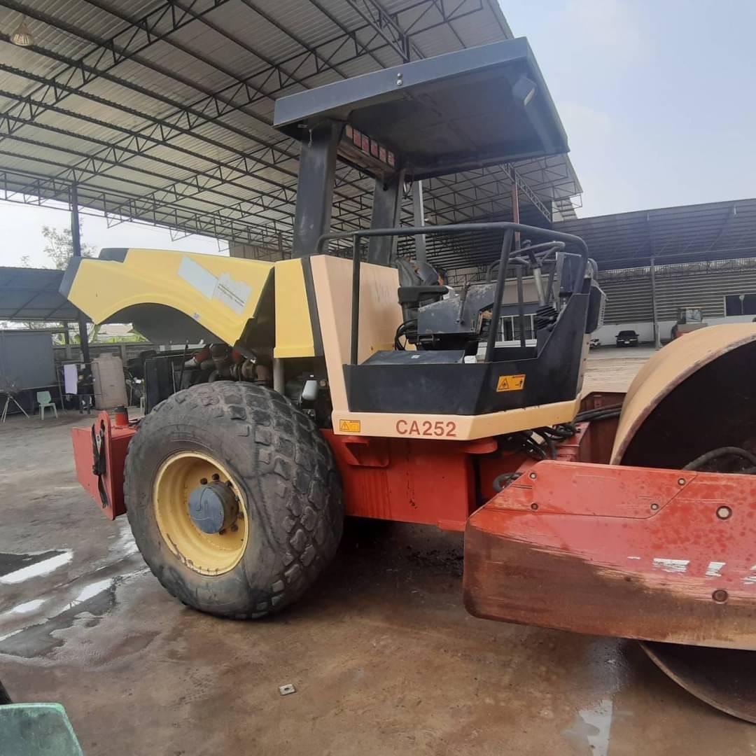 ขาย 895,000 รถบด10ตัน 2 เพลา DYNAPAC CA252 แถม เปลือกหนาม 2 ชิ้นประกบ ขาย 895,000 รถบด10ตัน 2 เพลา DYNAPAC CA252 แถม เปลือกหนาม 2 ชิ้นประกบ