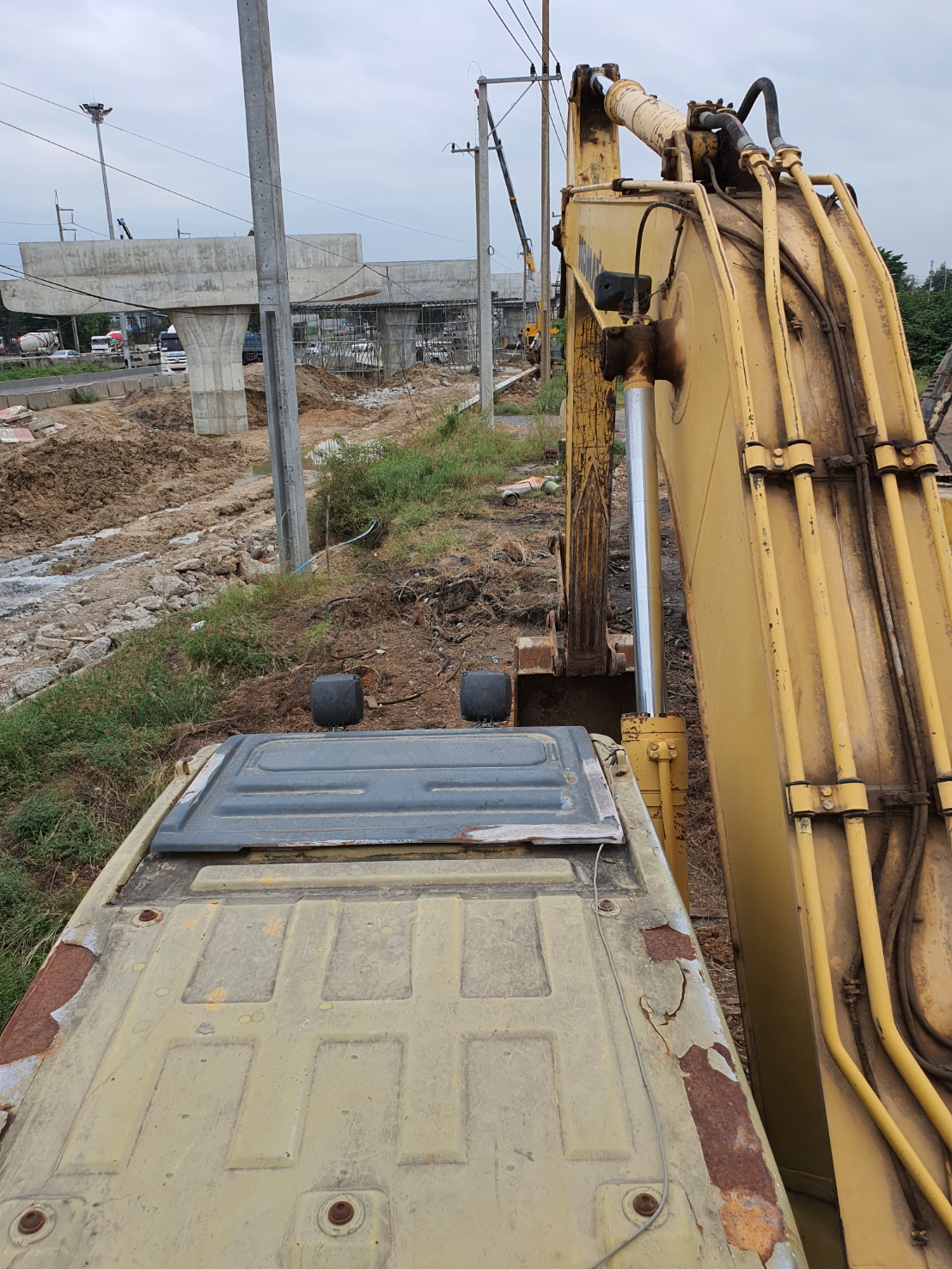 ขาย 1,280,000 รุ่นยอดนิยม Komatsu Pc200-7