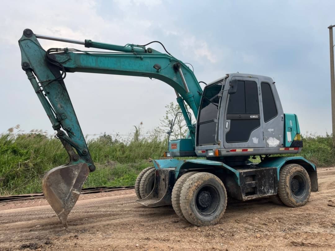 ขาย 855,000 รถแบคโฮล้อยาง KOBELCO SK100W MARK 5 SUPER