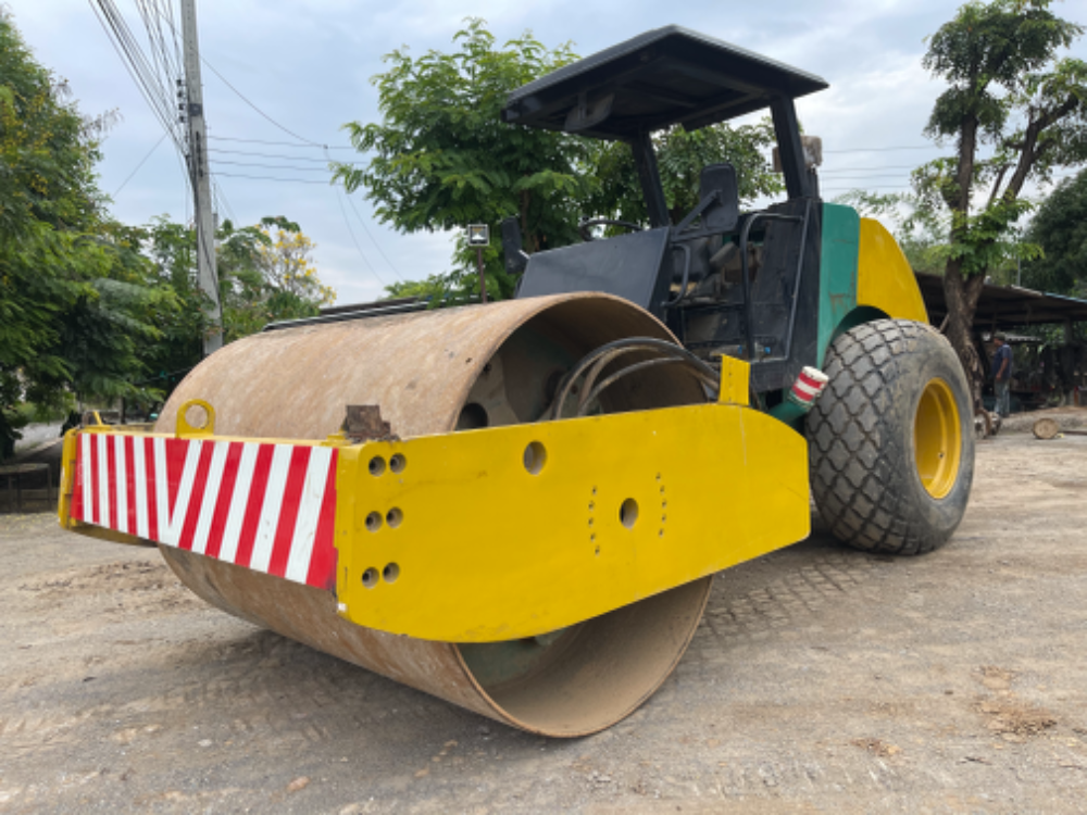ขาย 759,000 รถบด 10 ตัน AMMANN AC110 2 เปลือกเรียบหุ้มหนาม