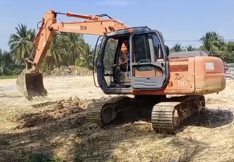 ขาย 695,000 บาท Hitachi ZX110-1 ขาย 695,000 บาท Hitachi ZX110-1