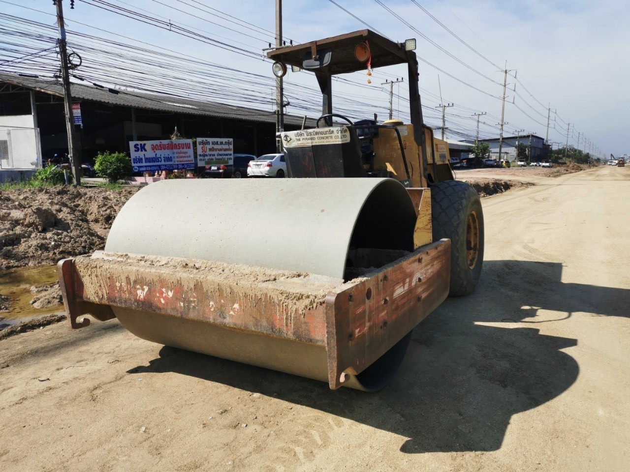 ขาย 395,000 บาท DYNAPAC CA251. เพลาเดียว เครื่อง Cummins 6สูบ 152 ขาย 395,000 บาท DYNAPAC CA251. เพลาเดียว เครื่อง Cummins 6สูบ 152