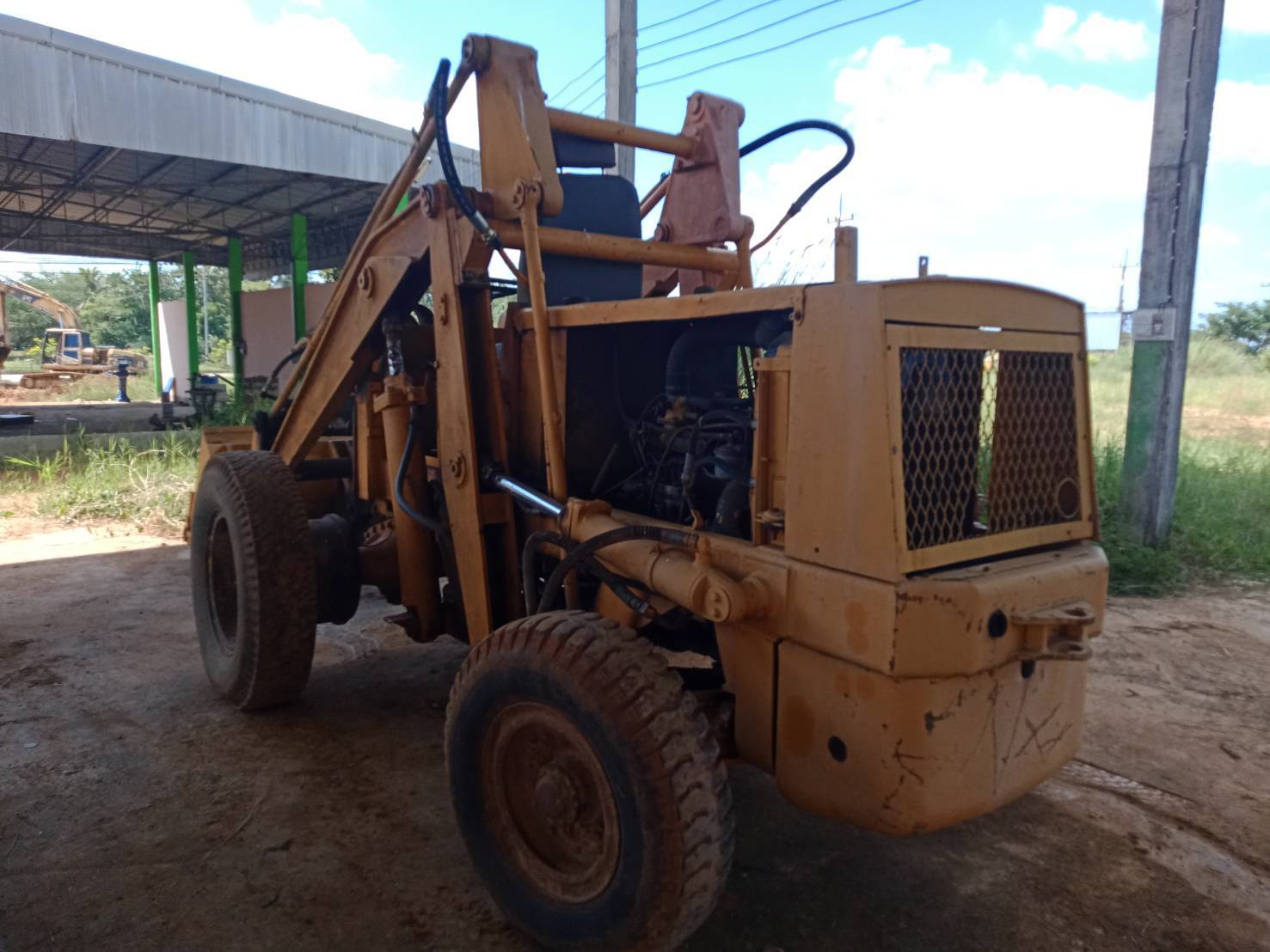 ขาย 78,000 บาท รถตัก ไทยประดิษฐ์. สภาพพร้อมใช้ ขาย 78,000 บาท รถตัก ไทยประดิษฐ์. สภาพพร้อมใช้