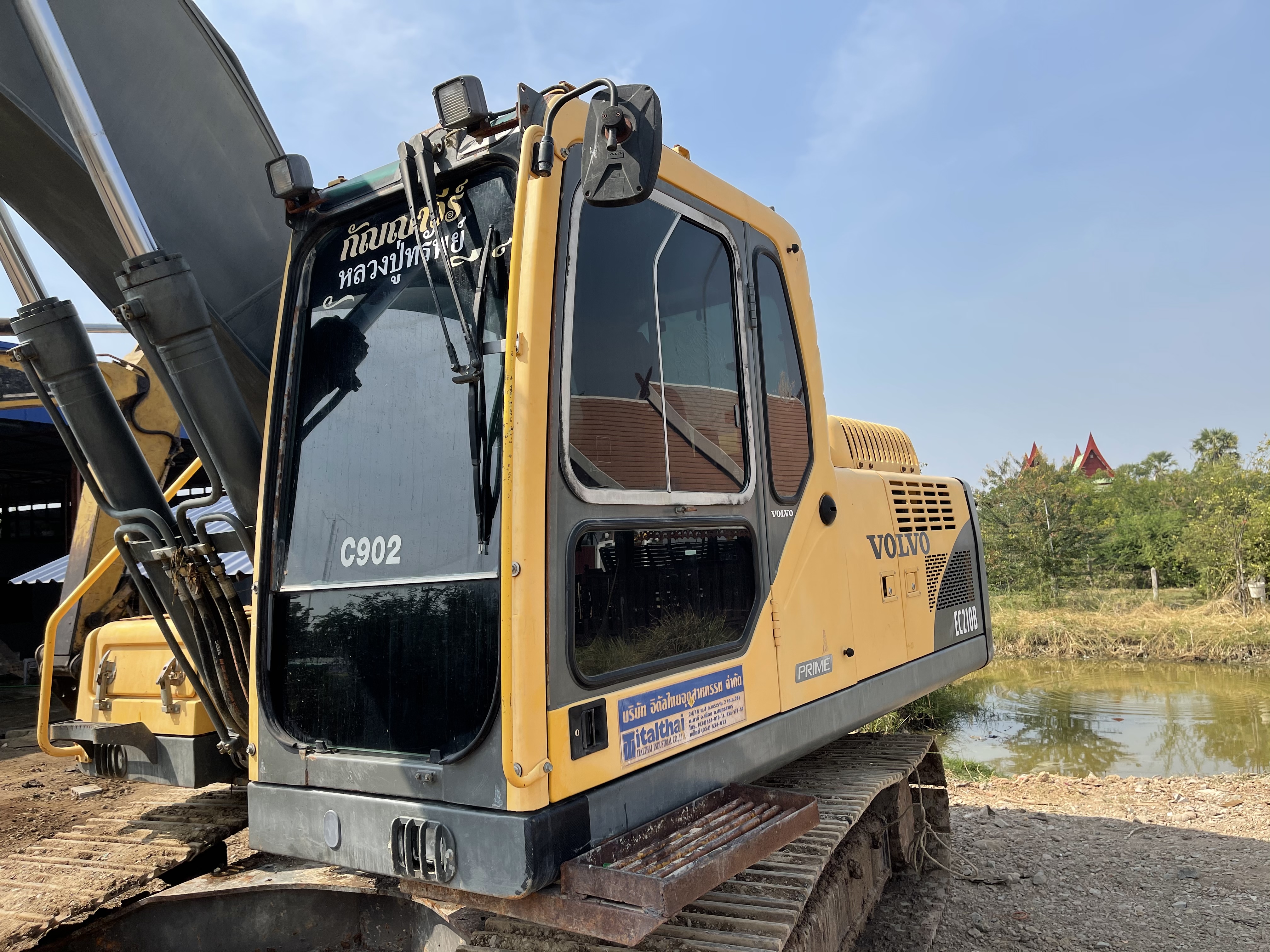 ขาย 875,000 บาท VOLVO EC210B PRIME ปี 2012 ทำงาน 1x,xxx ชม ขาย 875,000 บาท VOLVO EC210B PRIME ปี 2012 ทำงาน 1x,xxx ชม