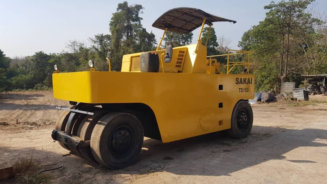 ขาย 595,000 รถบด 9 ล้อยาง SAKAI TS150