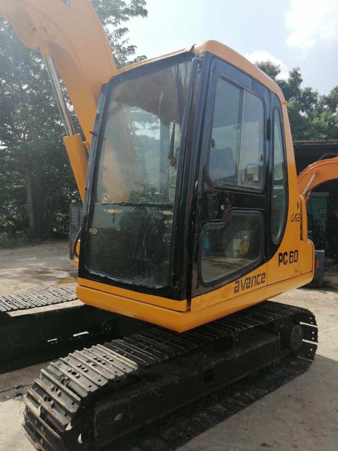 ขาย 570,000 รถเก่านอก Komatsu PC60-7