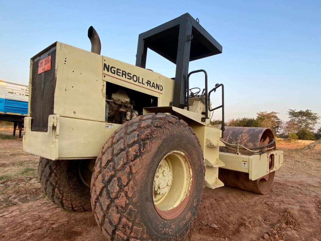 ขาย 595,000 บาท INGERSOLL-RAND SD100D