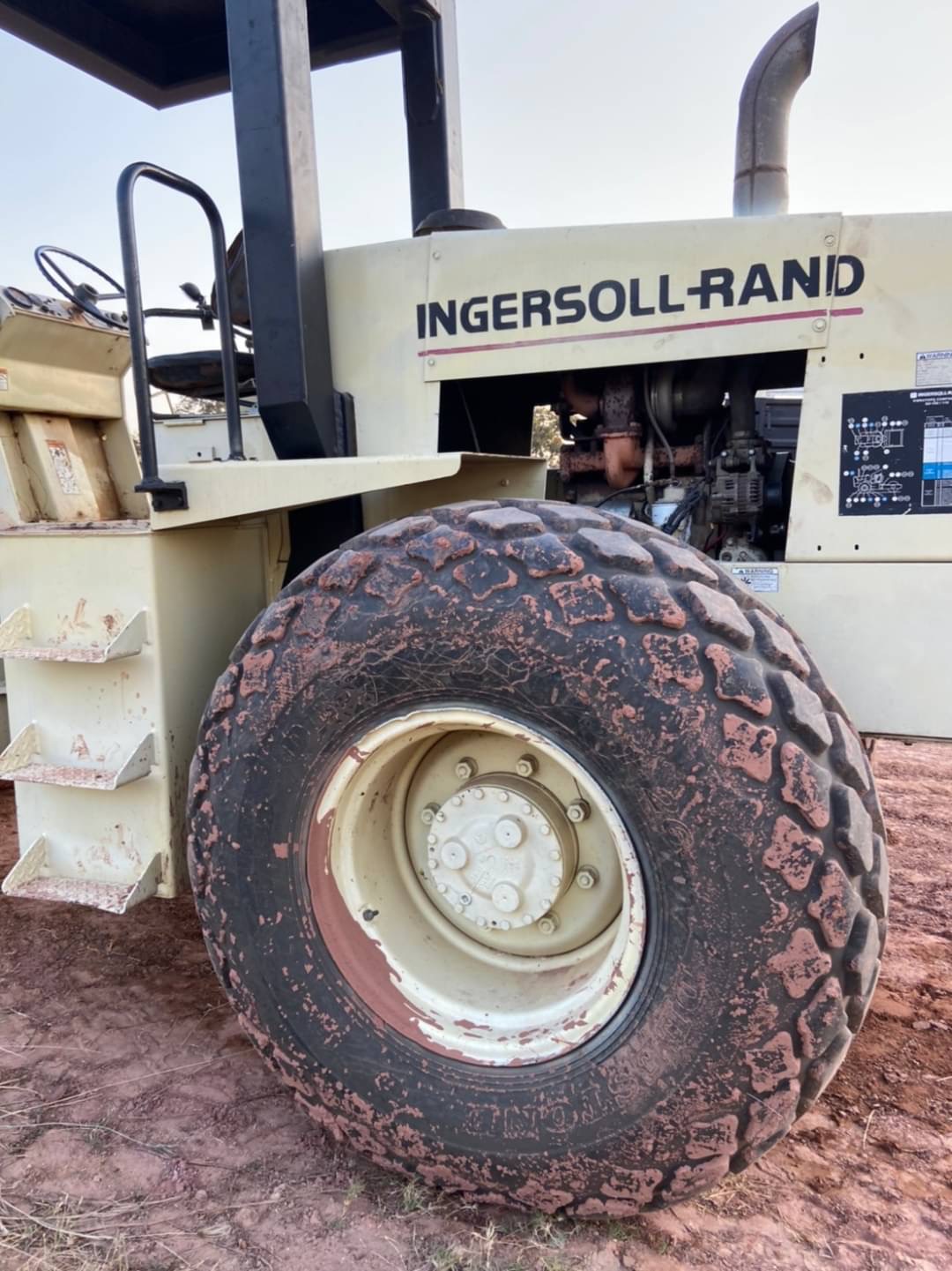 ขาย 595,000 บาท INGERSOLL-RAND SD100D