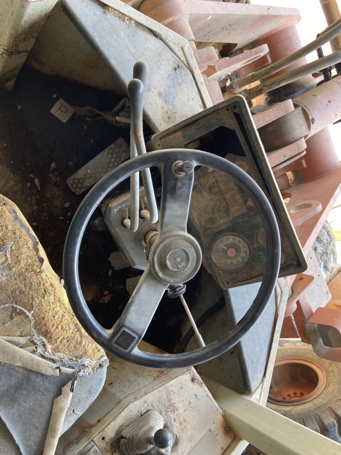 ขายเหมา 2 คัน 625,000 บาท Hitachi LX150