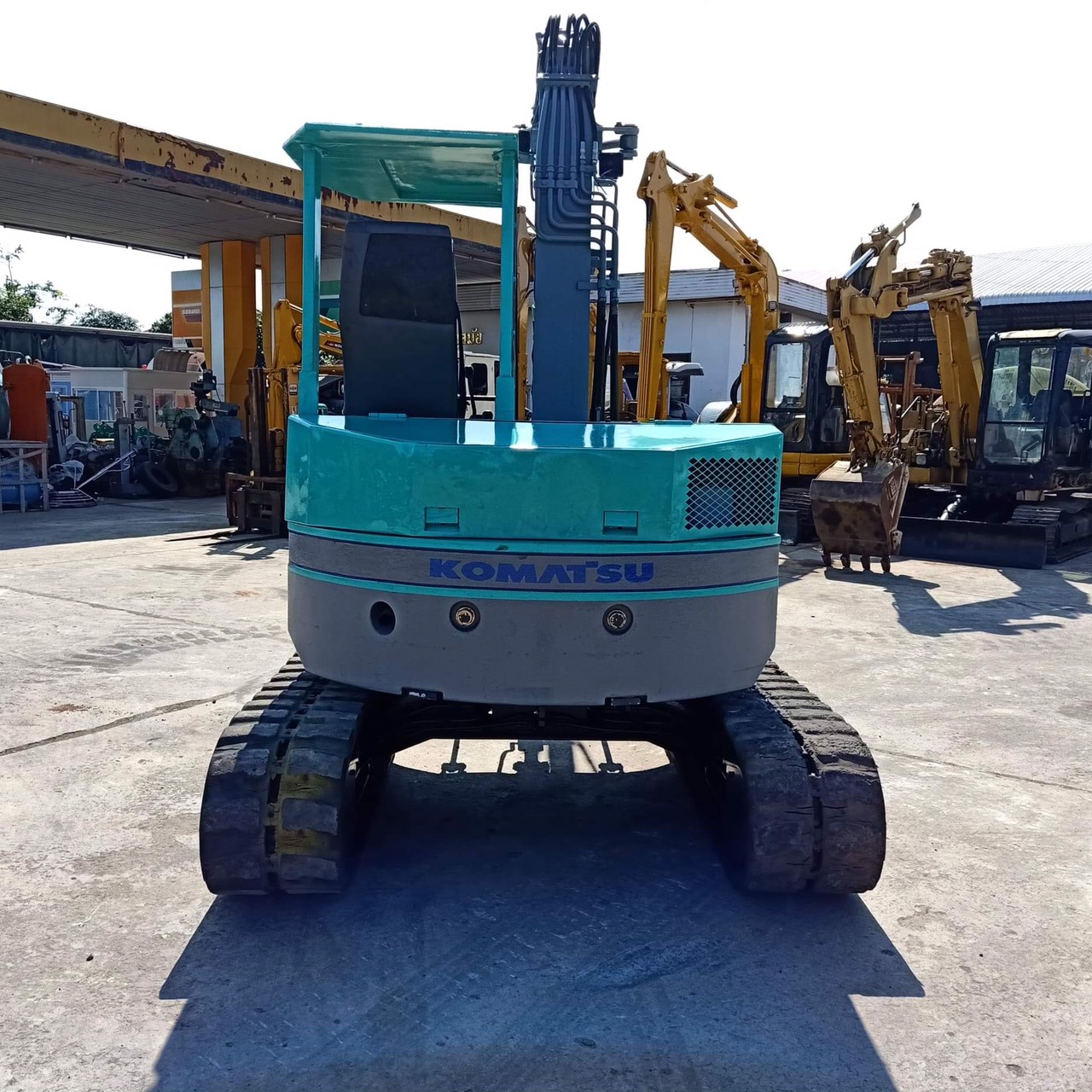 ขาย 485,000 บาท Komatsu PC50UU-1 คีบไม้