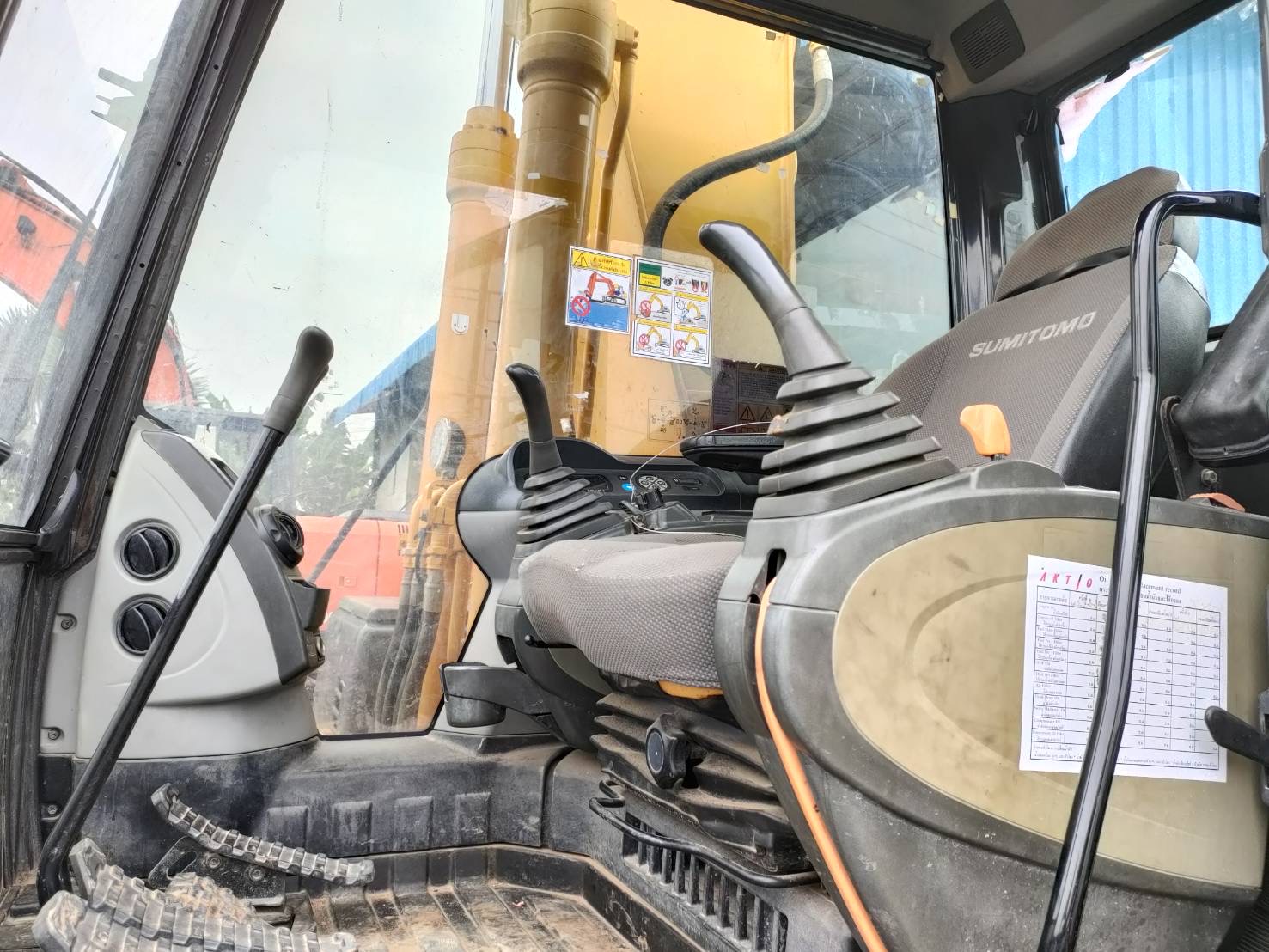 ขาย 1,580,000 บาท SUMITOMO รุ่นSH210-5 ทำงาน 7000 ชม ขาย 1,580,000 บาท SUMITOMO รุ่นSH210-5 ทำงาน 7000 ชม