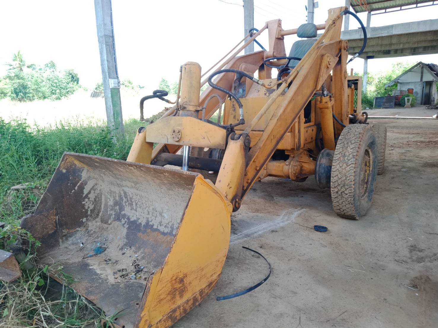 ขาย 78,000 บาท รถตัก ไทยประดิษฐ์.  สภาพพร้อมใช้