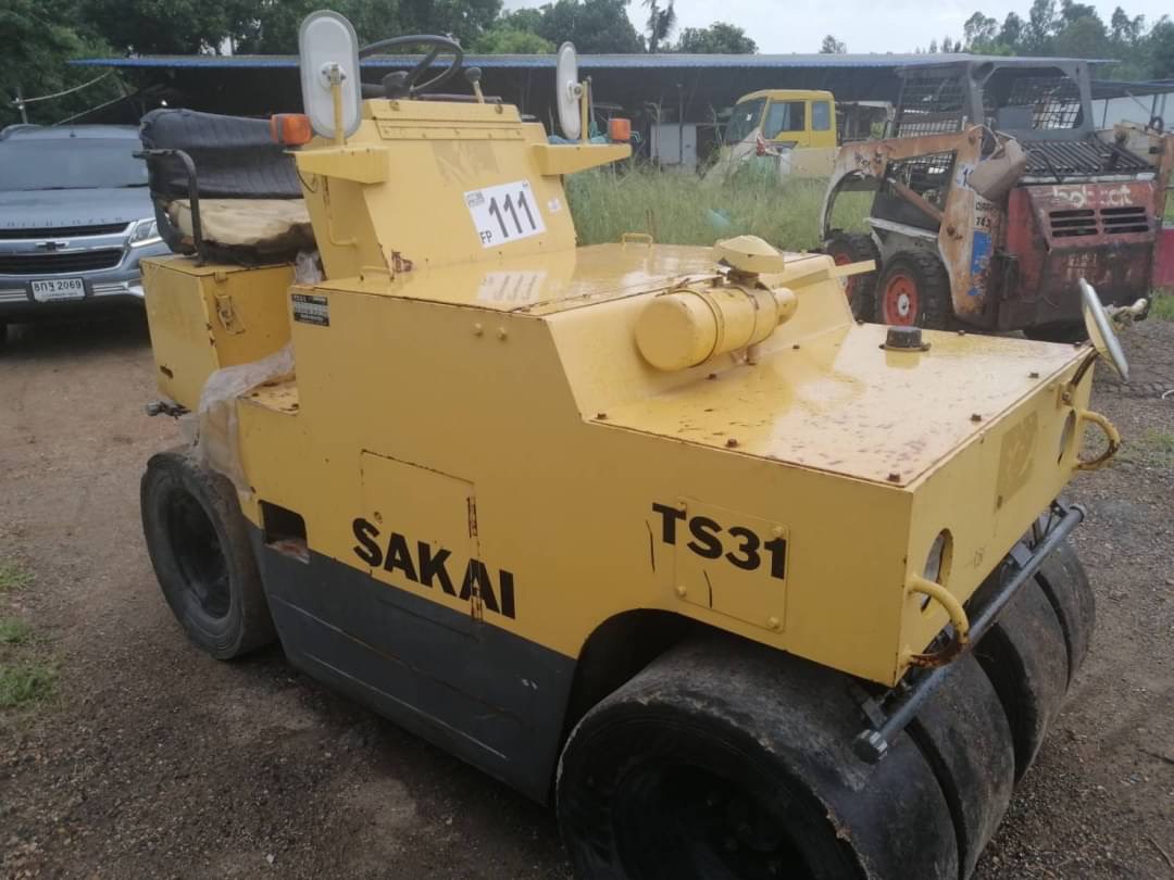 เก่านอก 135,000บาท รถบด SAKAI 3 ตัน TS31