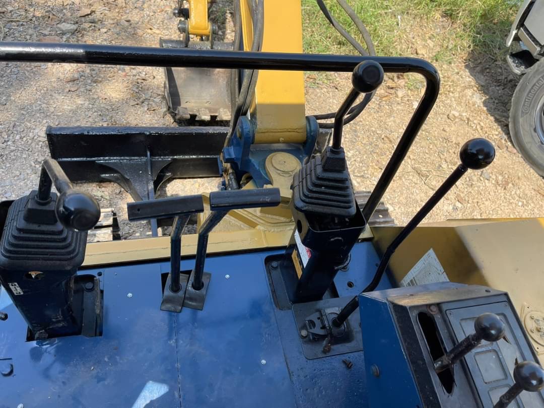 รถแบคโฮ 265,000 บาท KOMATSU PC30-6 
