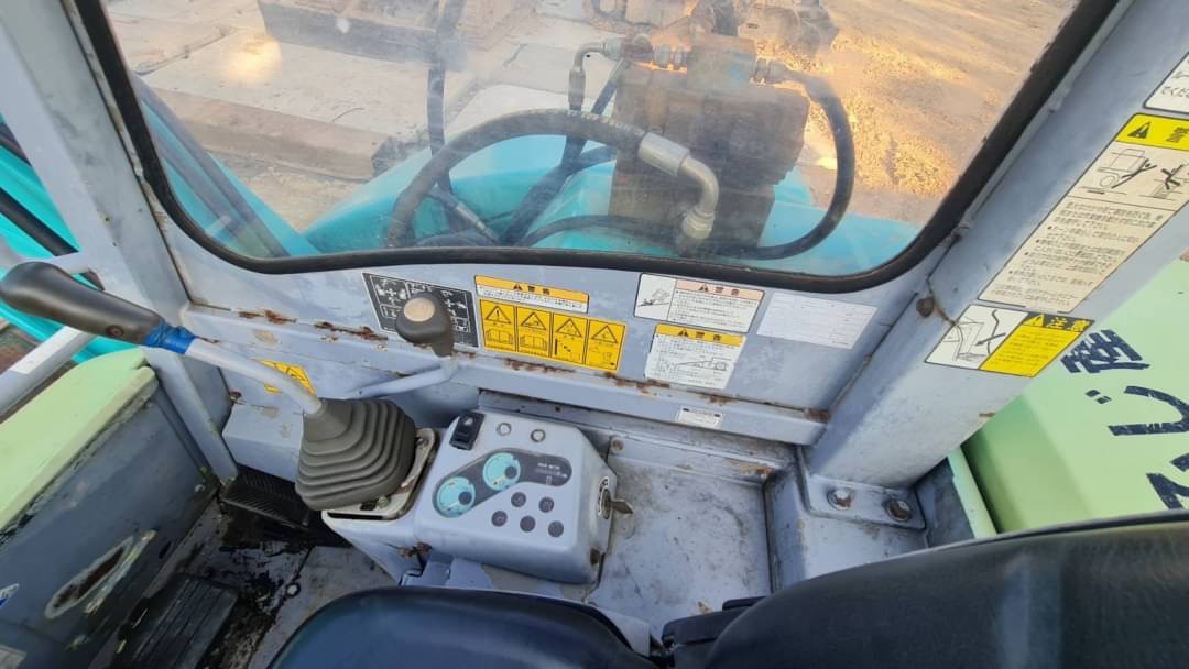 รถแบคโฮ รถขุด 335,000 YANMAR B6E รถขุด3ตัน