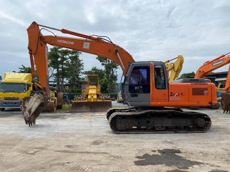 ขาย 1,180,000 บาท HITACHI ZX200-1 ทำงาน 11,xxx ชม