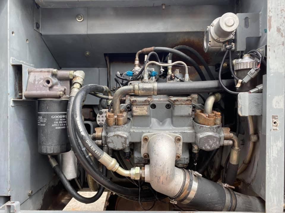 ขาย 1,180,000 บาท HITACHI ZX200-1 ทำงาน 11,xxx ชม ขาย 1,180,000 บาท HITACHI ZX200-1 ทำงาน 11,xxx ชม