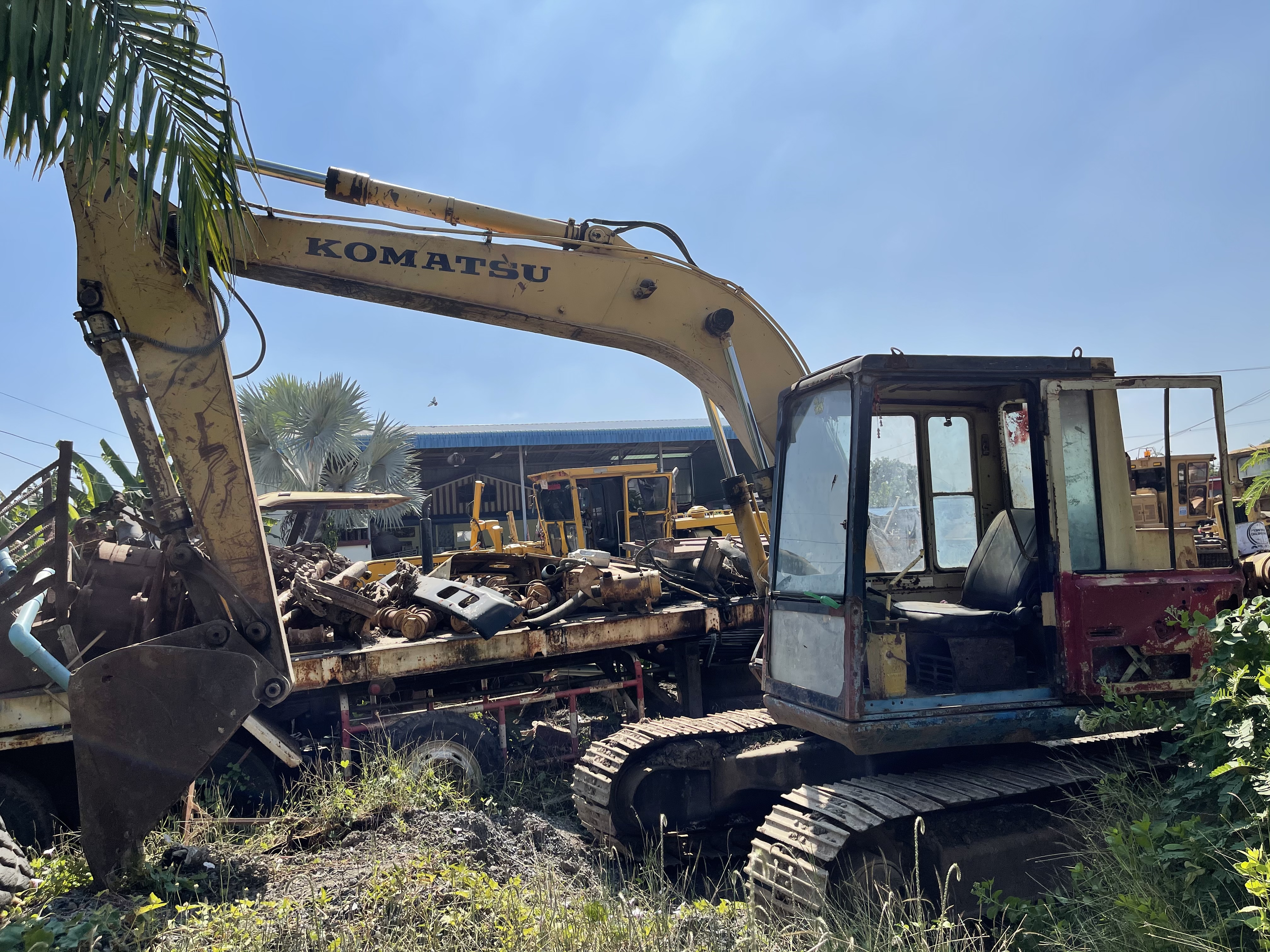 ขาย 255,000 บาท Komatsu Pc120-3