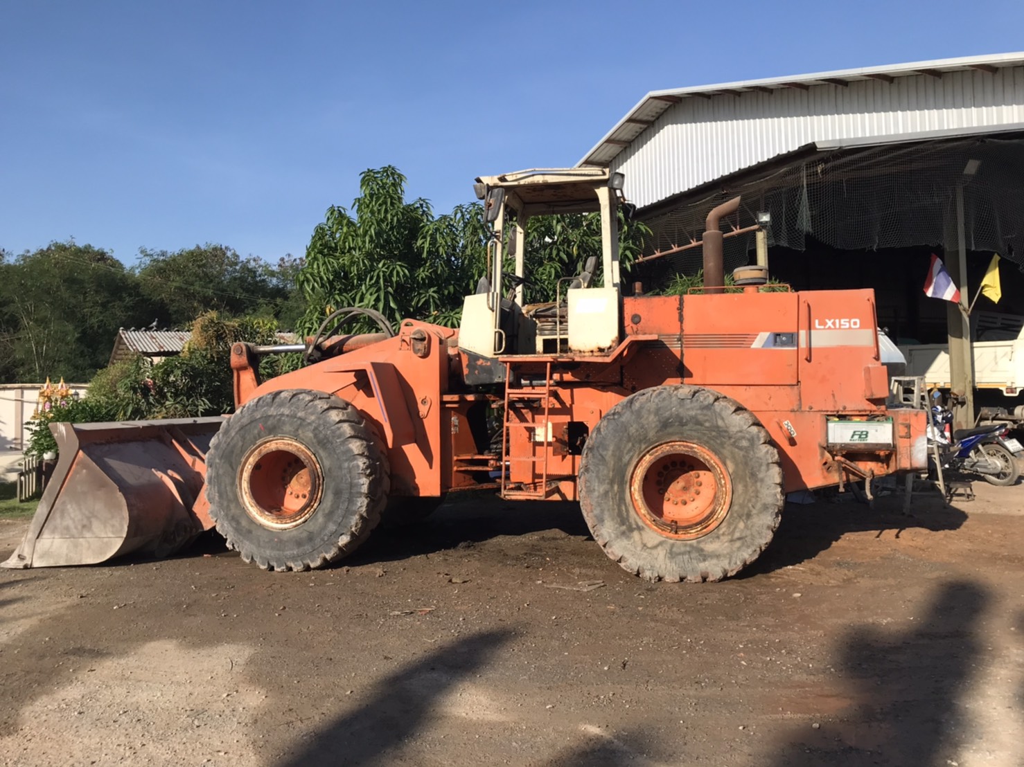 ขาย 375,000 บาท Hitachi LX150 สภาพสวยพร้อมใช้