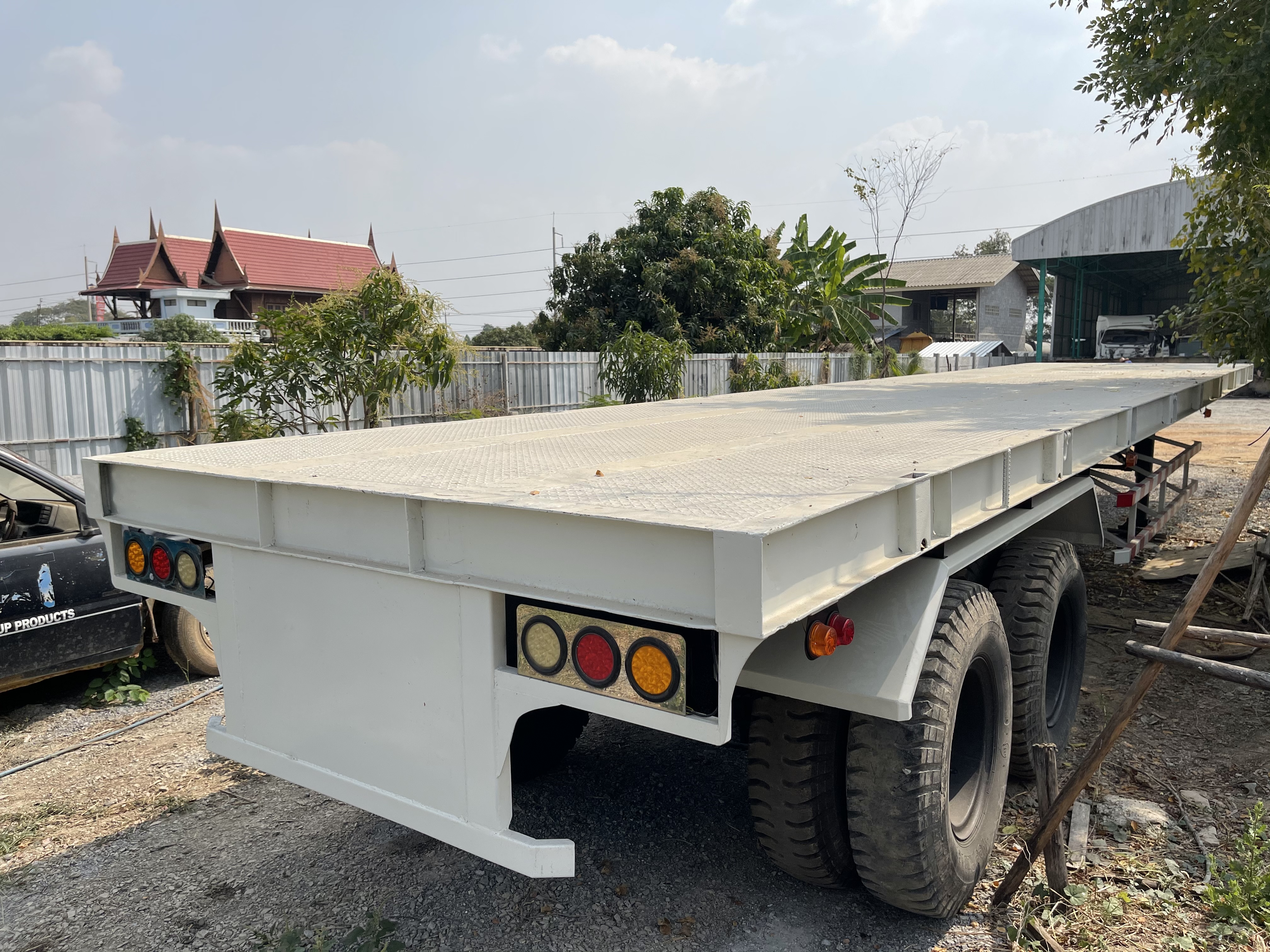 ขาย 185,000 บาท หางพื้นเรียบ 2เพลา PANUS ขาย 185,000 บาท หางพื้นเรียบ 2เพลา PANUS