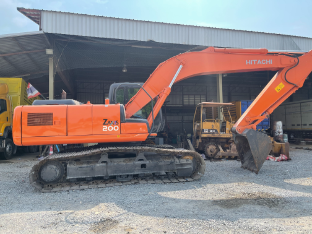 ขาย 985,000 บาท ZX200-1 สวยพร้อมใช้ ทำงาน 13,xxx ชม ขาย 985,000 บาท ZX200-1 สวยพร้อมใช้ ทำงาน 13,xxx ชม