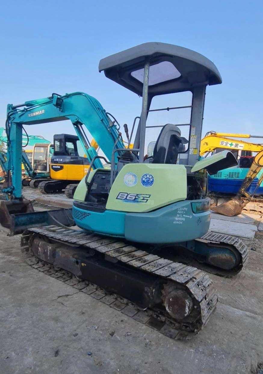 รถแบคโฮ รถขุด 335,000 YANMAR B6E รถขุด3ตัน