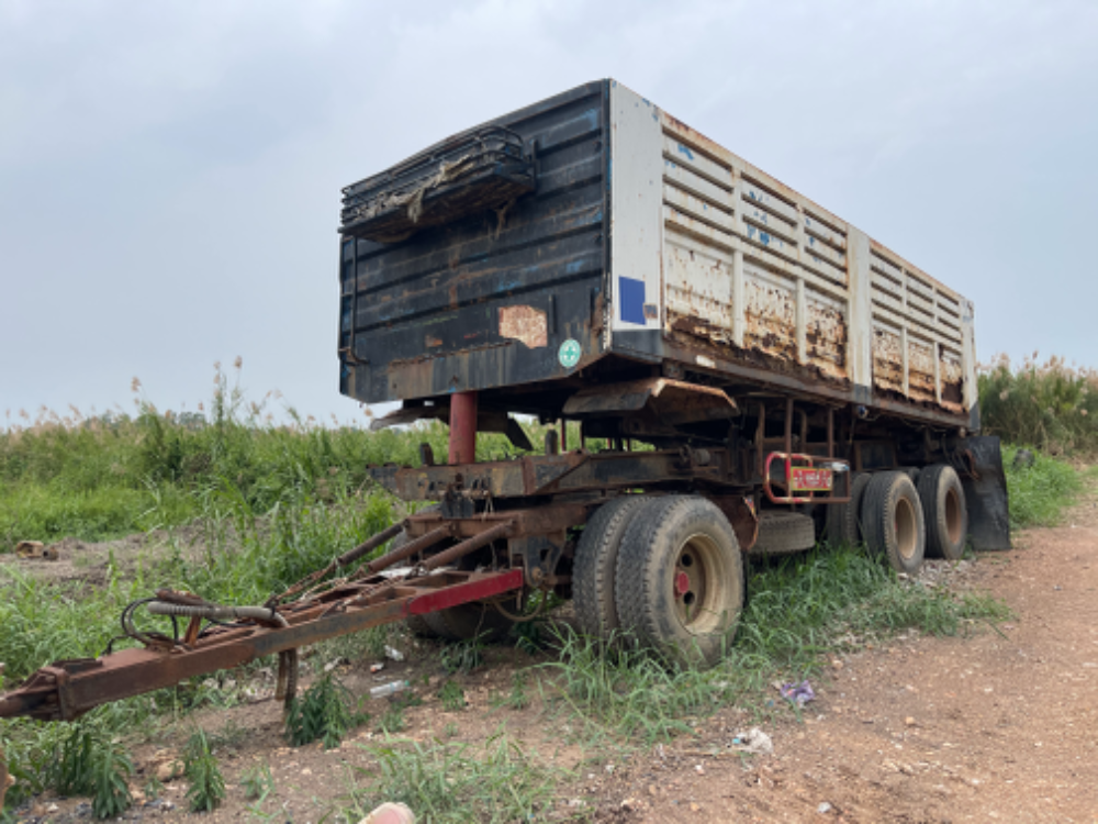 ขาย 225,000 บาท ลูกพ่วงดั้ม  3 คาน ST  ปี50