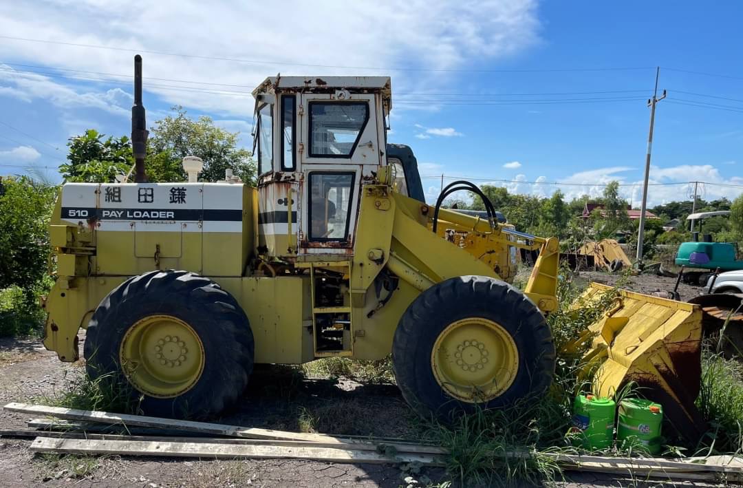 รถตักล้อยาง 525,000 บาท KOMATSU 510 สภาพเก่านอก รถตักล้อยาง 525,000 บาท KOMATSU 510 สภาพเก่านอก