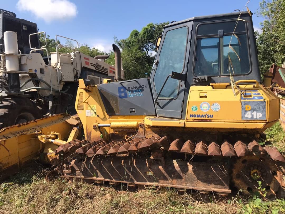 ขาย 690,000 บาท Komatsu 41P ตีนเป็ด ขาย 690,000 บาท Komatsu 41P ตีนเป็ด
