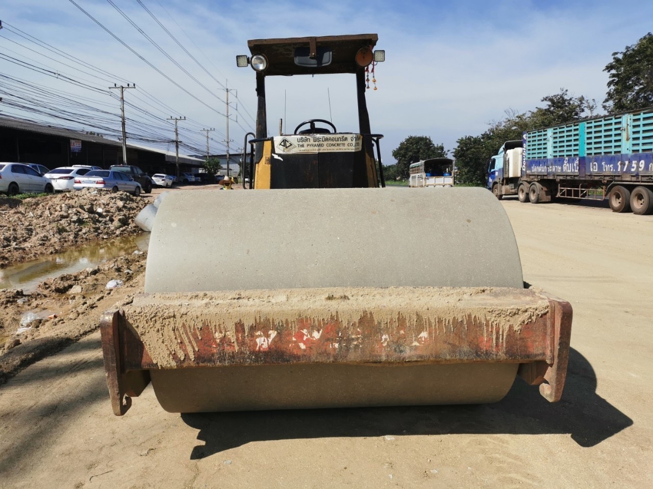 ขาย 395,000 บาท DYNAPAC CA251. เพลาเดียว เครื่อง Cummins 6สูบ 152 ขาย 395,000 บาท DYNAPAC CA251. เพลาเดียว เครื่อง Cummins 6สูบ 152