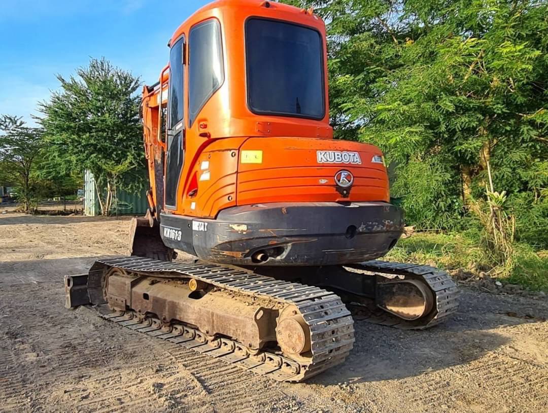 ขาย 580,000 บาท KUBOTA KX161-3 ขนาด 5 ตัน รุ่นยอดนิยม ทำงาน 7,xxx ชม. ขาย 580,000 บาท KUBOTA KX161-3 ขนาด 5 ตัน รุ่นยอดนิยม ทำงาน 7,xxx ชม.
