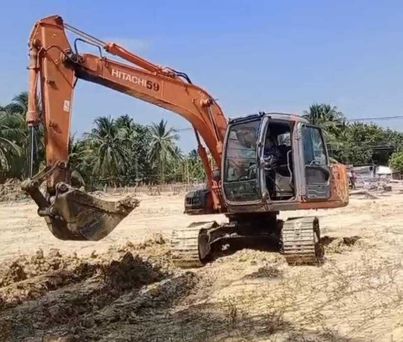 ขาย 695,000 บาท Hitachi ZX110-1 ขาย 695,000 บาท Hitachi ZX110-1