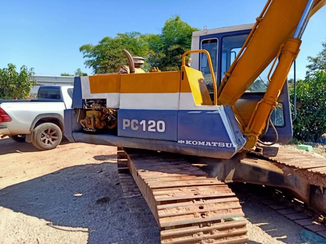 ขาย 225,000 บาท Komatsu Pc120-3