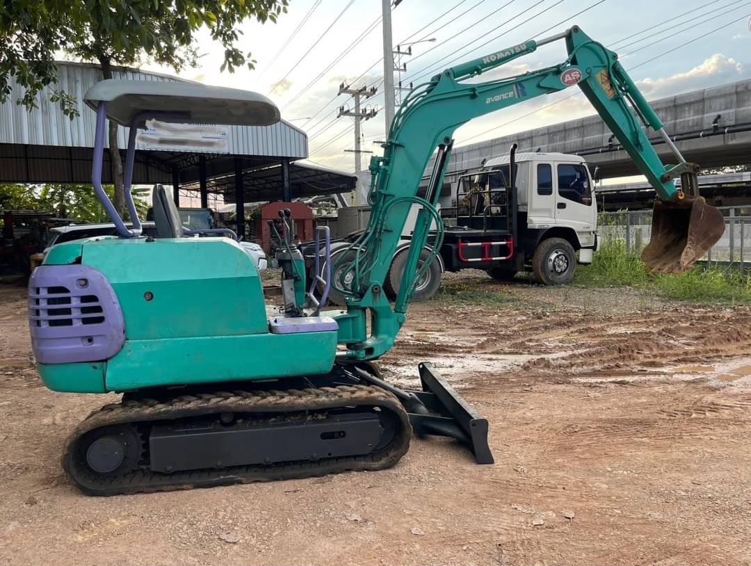 รถขุด KOMATSU PC27R-8 ขาย 295,000 บาท รถขุด KOMATSU PC27R-8 ขาย 295,000 บาท