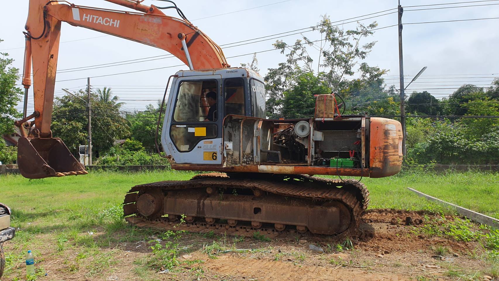 ขาย 295,000 บาท Hitachi EX200-2 ขาย 295,000 บาท Hitachi EX200-2