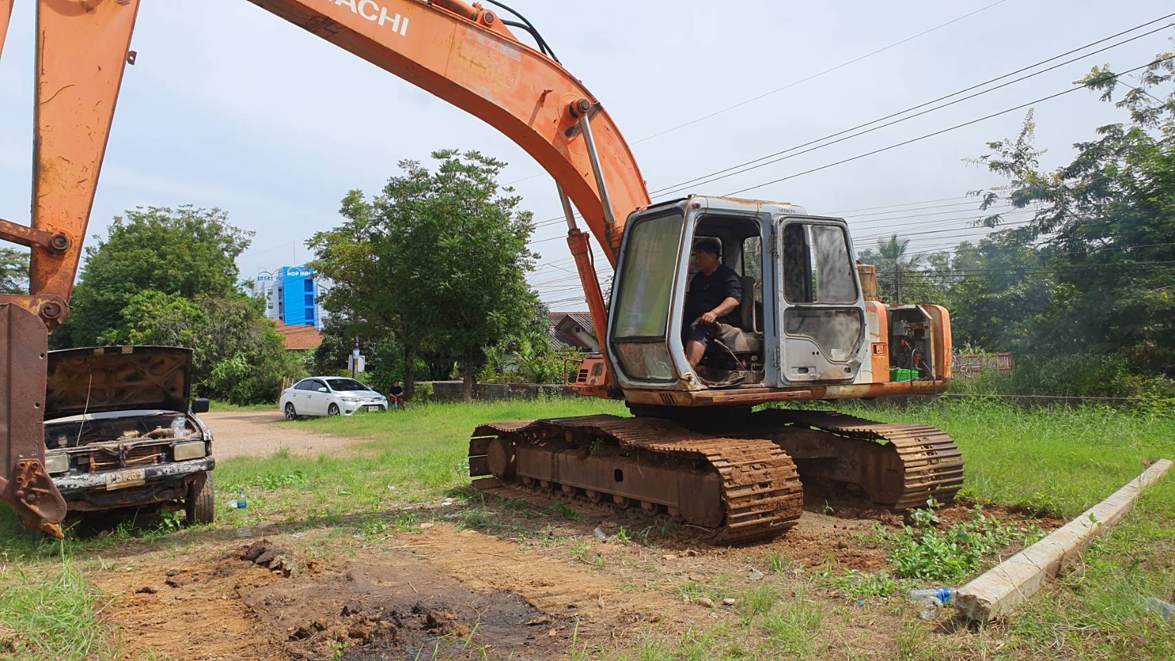 ขาย 295,000 บาท Hitachi EX200-2 