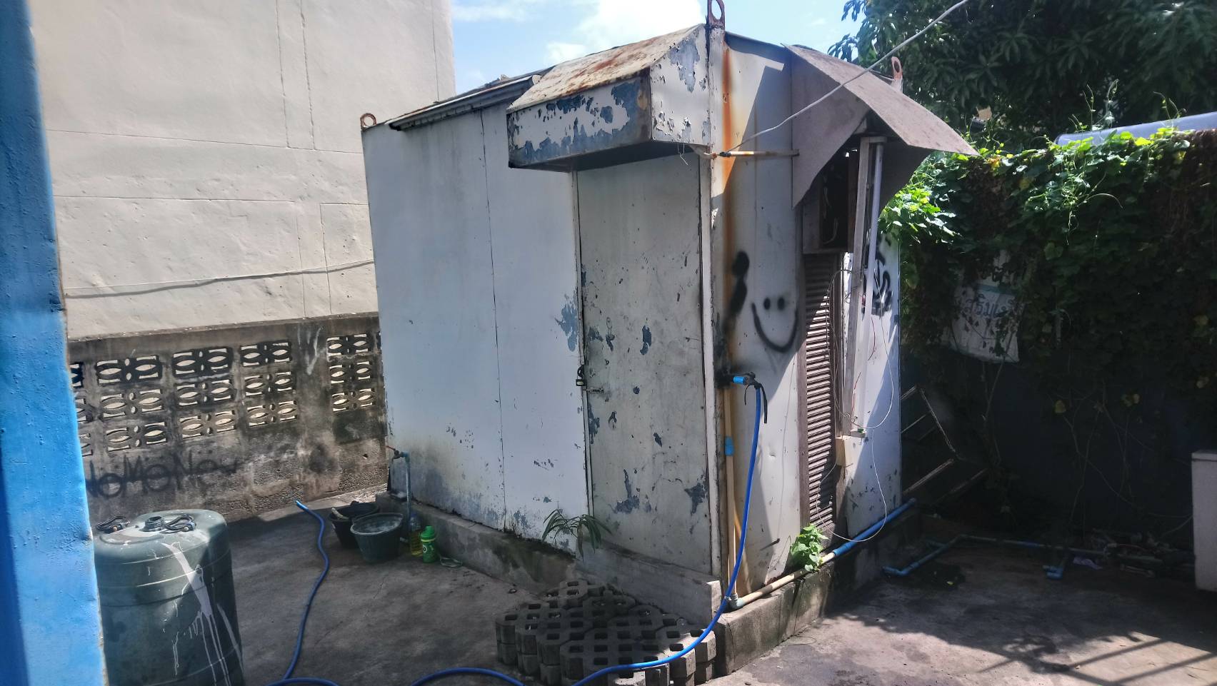 ขายตู้นอน​ ตู้สโตร์​ประตูสไลน์ ตู้ออฟฟิตมีแอร์​ โครงเหล็กพร้อมหลังคากระเบื้อง​