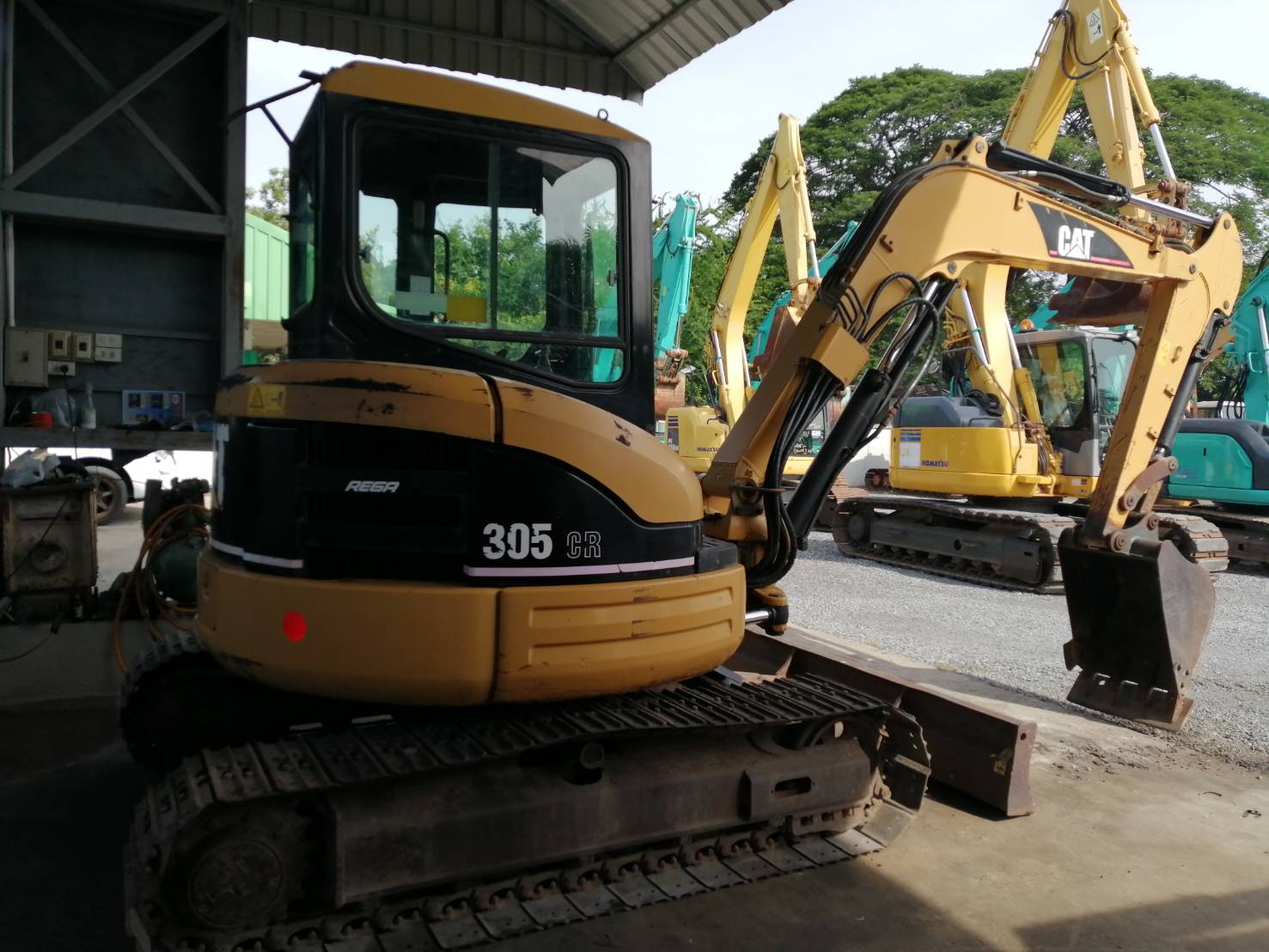 ต้องการขายรถขุดยี่ห้อCat-305crรถนอกนำเข้าจากญี่ปุ่น