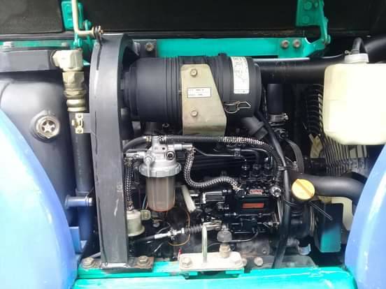 ต้องการขายรถขุดยี่ห้อkomatsu-pc35r-8รถนอกนำเข้าจากญี่ปุ่น