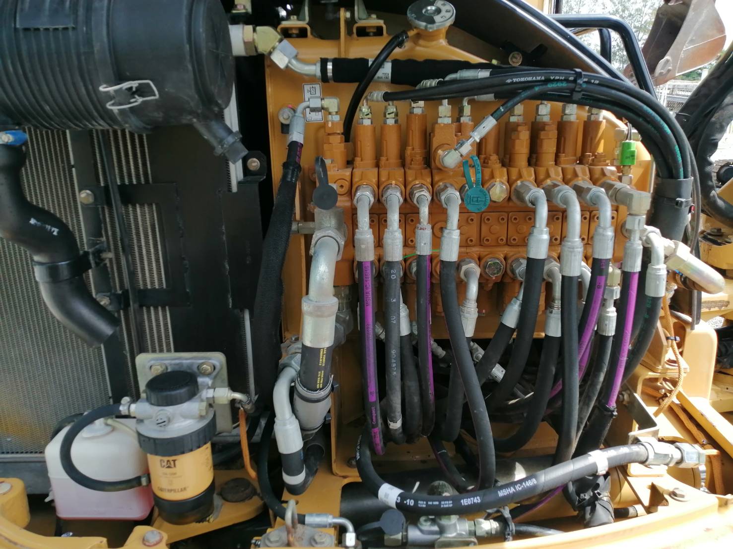 ต้องการขายรถขุดยี่ห้อCAT304CRรถนอกนำเข้าจากญี่ปุ่น